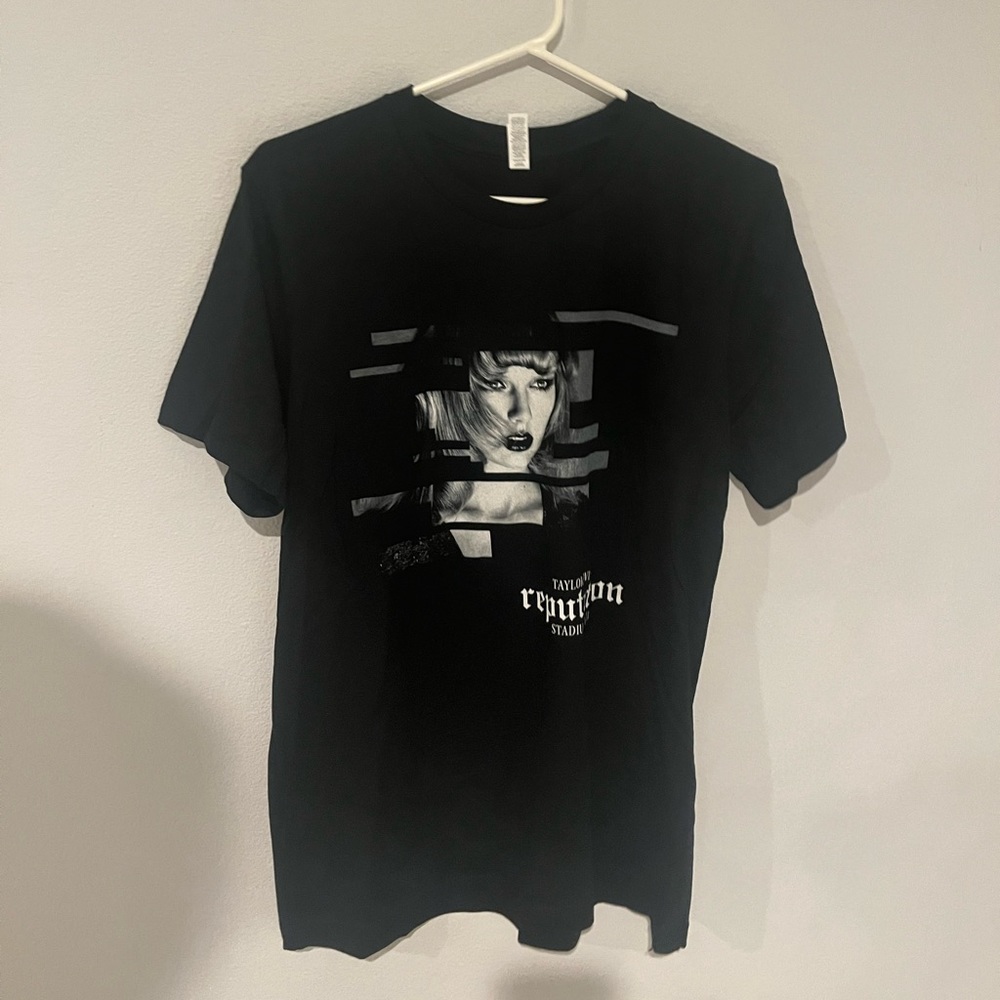 Taylor swift reputation shirt